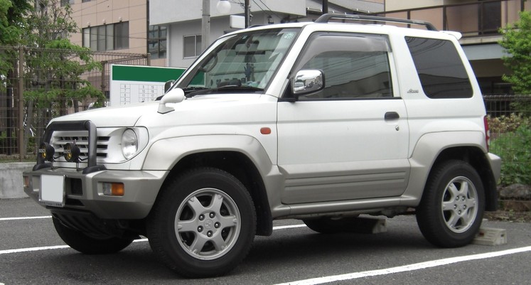 Mitsubishi Pajero JR