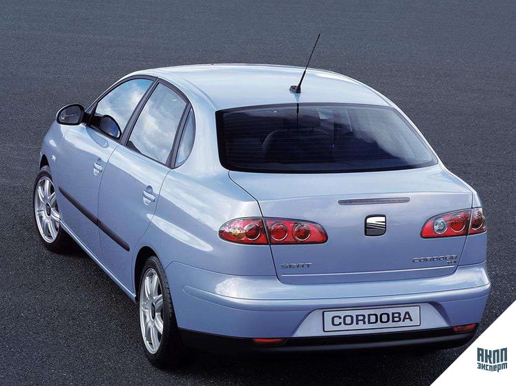 SEAT Cordoba III седан